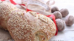 Torciglioni di pane con noci e semi di sesamo (15)