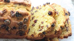 Plumcake uvetta e frutti rossi (8)
