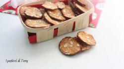 Cialde biscotto solo albumi con nocciole e mandorle (7)