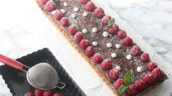 Crostata al cioccolato e lamponi (16)