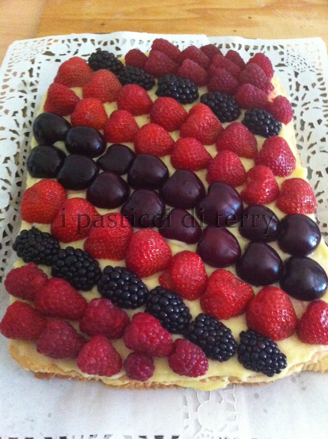 Sfoglia con crema e frutta 026