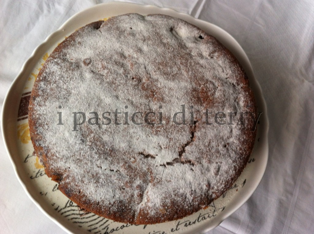 Torta soffice al ciococlato e pere 031