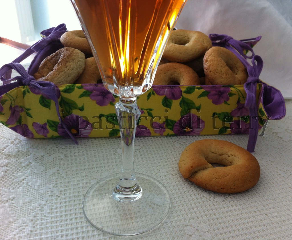 Ciambelline allo zibibbo 036