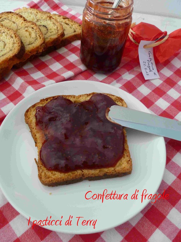 Confettura di fragole (20)