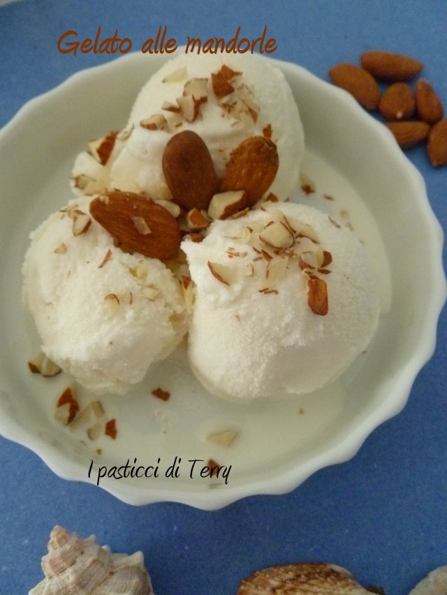 Gelato alle mandorle (6)