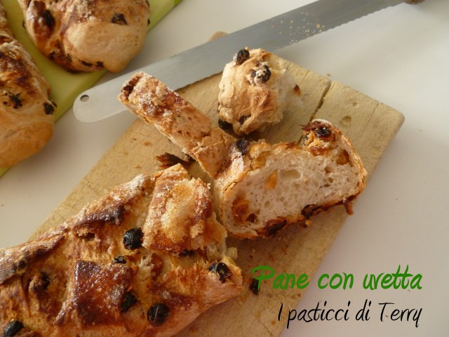 Pane con uvetta (8)