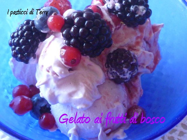 Gelato ai frutti di bosco