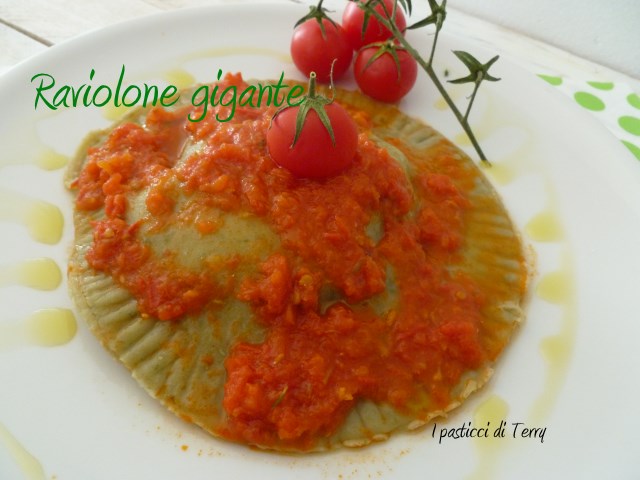 Pasta fresca - Raviolone gigante (10)