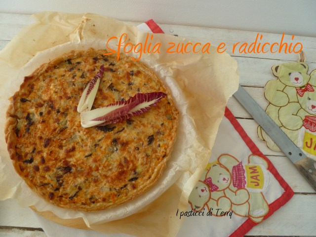 Torta salata - Sfoglia con zucca e radicchio (7)