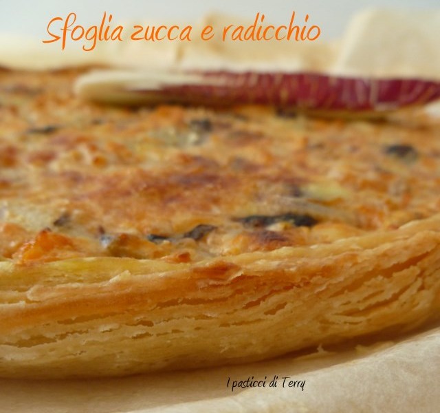 Torta salata - Sfoglia con zucca e radicchio (9)