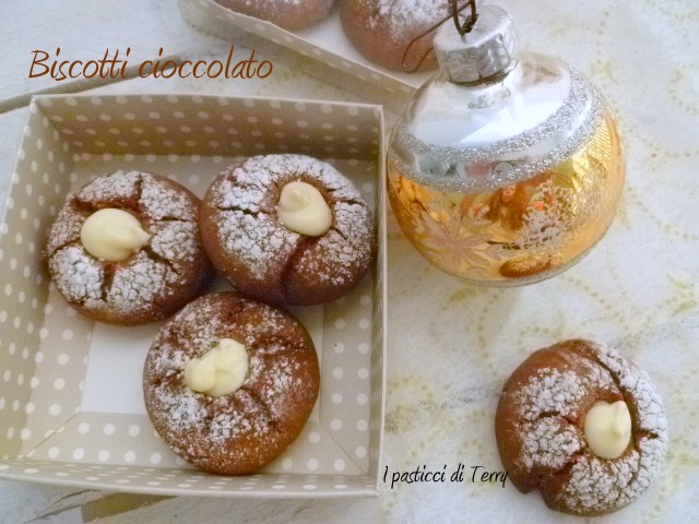 Biscotti al cioccolato farciti (6)