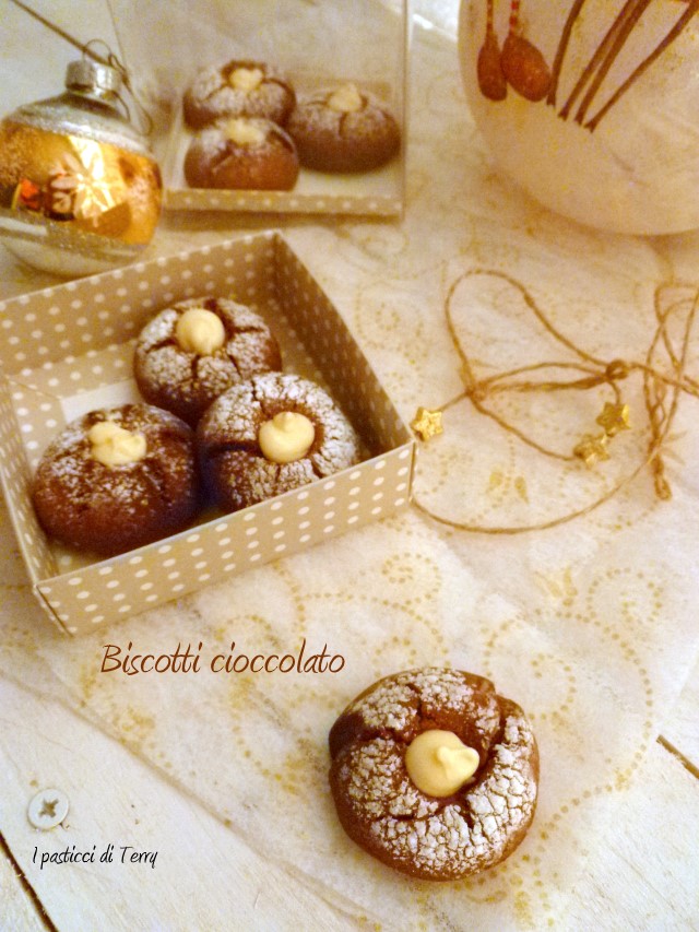 Biscotti al cioccolato farciti (9)
