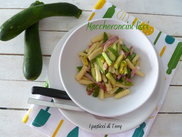 Maccheroncini lisci