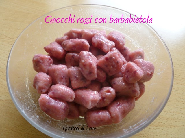 Gnocchi rossi con macedonia di verdure (6)