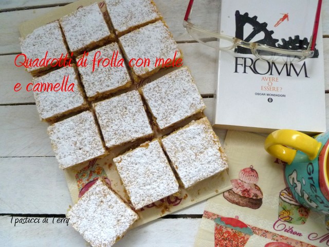 Quadrotti di frolla con mele e cannella (11)