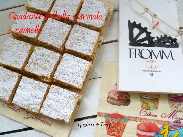 Quadrotti di frolla con mele e cannella (6)