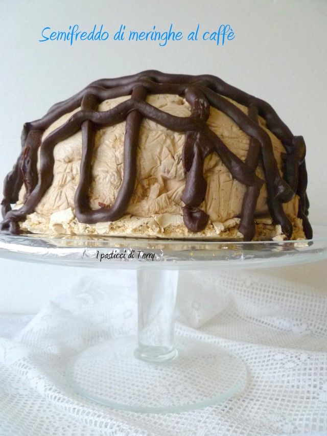 Semifreddo con meringhe al caffè (14)