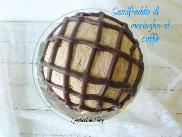 Semifreddo con meringhe al caffè (15)