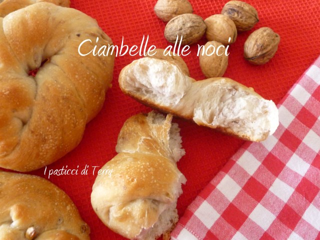 Ciambelle alle noci (30)