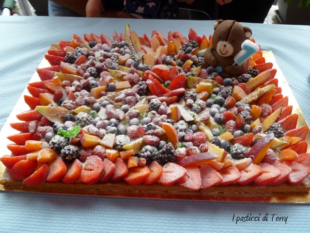 Sfoglia con frutta fresca