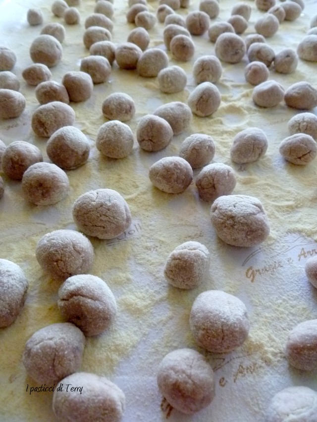 gnocchi-di-patate-e-cavolo-viola-6
