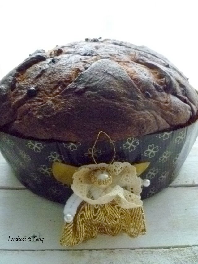 panettone-con-pere-noci-e-cioccolato-18