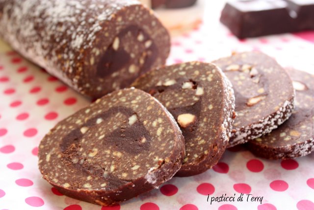 salame-di-cioccolato-e-crema-di-castagne-4