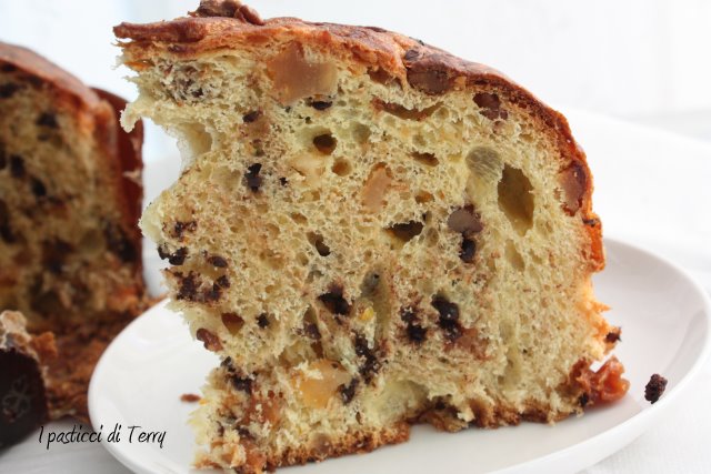 panettone-noci-pere-e-gocce-di-ciocco-2