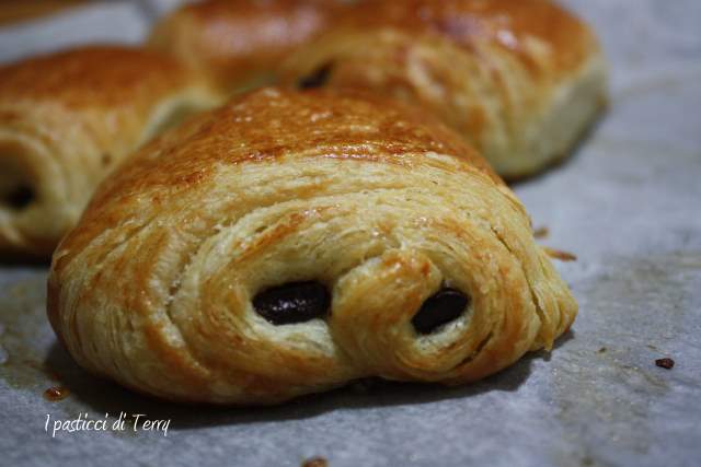 Pains au chocolat (14)
