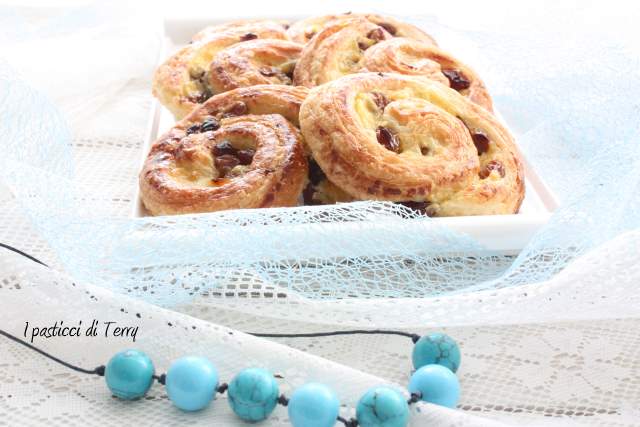 Pains aux raisins (15)