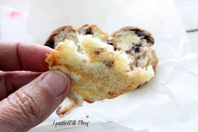 Brioche con farina di farro e frutti rossi (15)