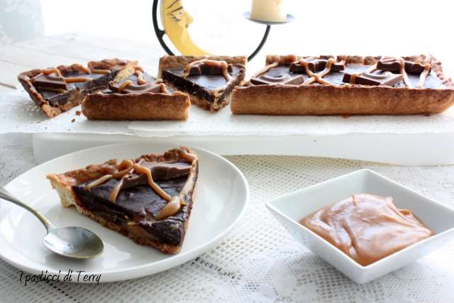 Crostata Sablè con caramello salato e ganache di cioccolato (21)