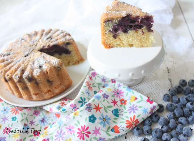 Torta soffice ai mirtilli (12)