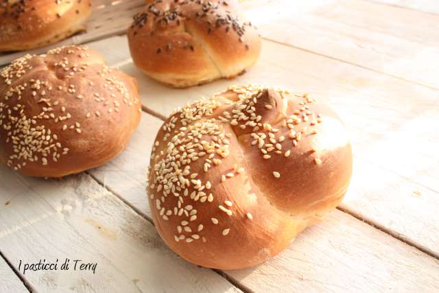 Nodi di pane con semi vari (13)