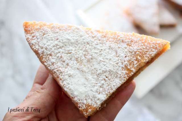 Tramezzini di torta con confettura (10)