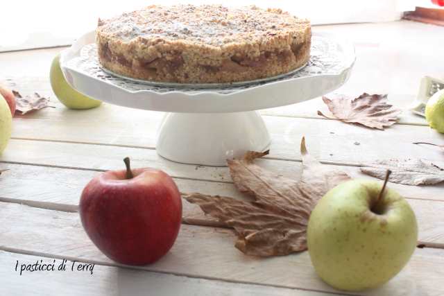 Torta Sbriciolata di semola e nocciole con mele caramellate (11)