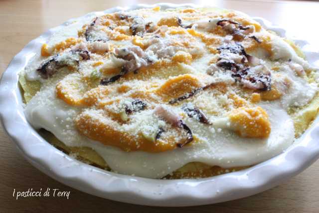 Lasagna di creps zucca zola e radicchio (007)