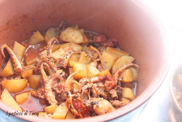 Polpo con patate e pomodori secchi (2)
