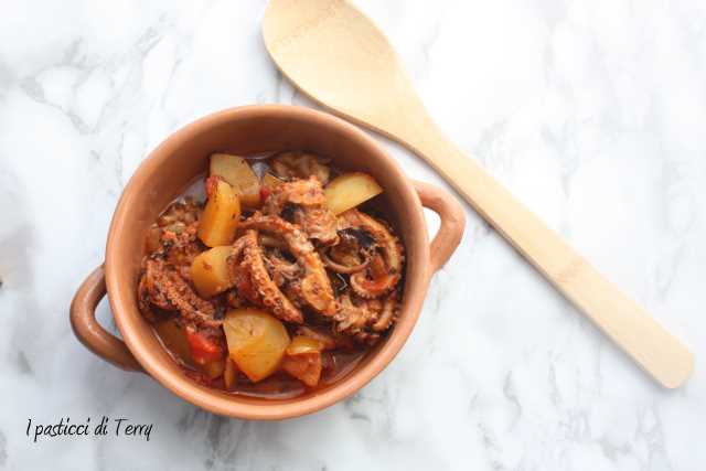 Polpo con patate e pomodori secchi (3)