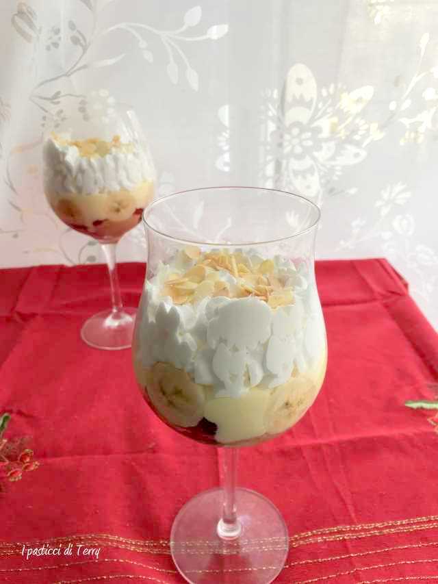 Delia's Christmas Trifle (14)