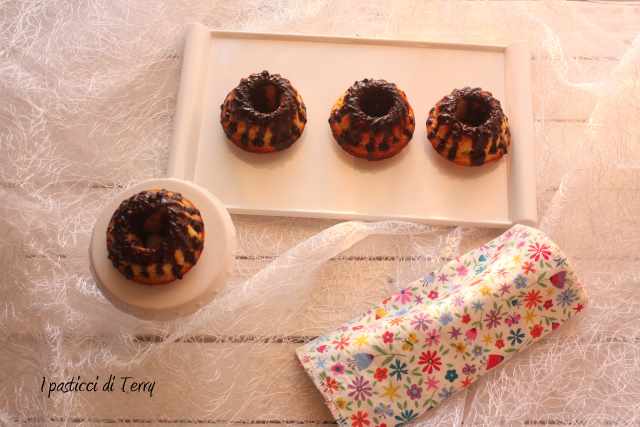 Ciambelline all'arancia con cioccolato (5)