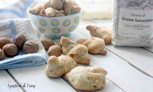 Nodini con grano saraceno zola e noci (17)